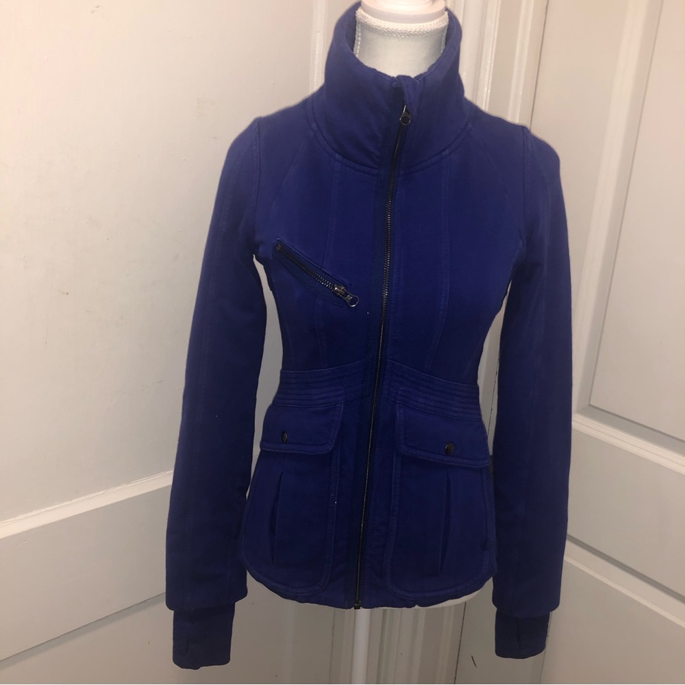 Lululemon ladies full zip Jacket size 4-6